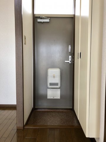 玄関　シンプルで使いやすい玄関です