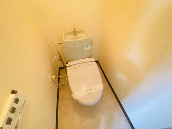トイレ　※別部屋の写真です