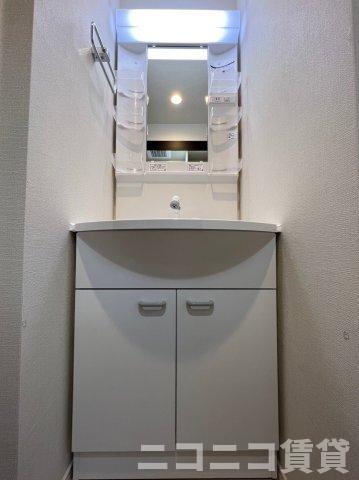 洗面設備　別号室イメージの為、現状を優先致します。