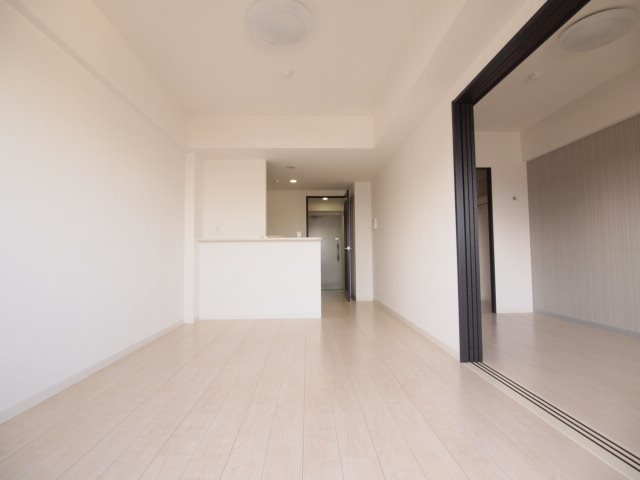 居室・リビング　※別号室写真の為、現況優先