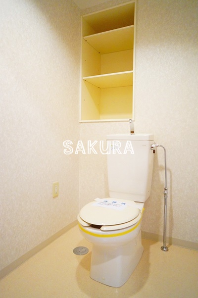 トイレ　落ち着いた色調のトイレです♪