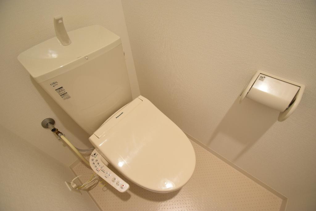 トイレ　シャワー付トイレ