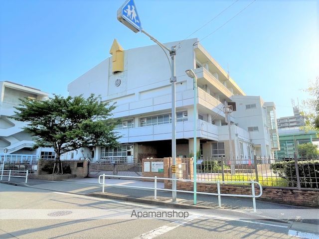 小学校　中川小学校（小学校）まで387m