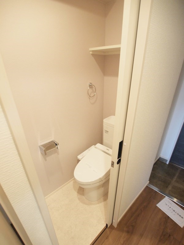 トイレ　ウォシュレット付きのトイレです。