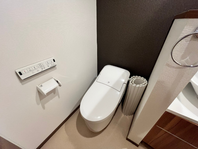 トイレ　同タイプの他のお部屋