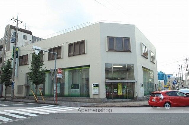 銀行　三井住友銀行坂戸支店（銀行）まで458m
