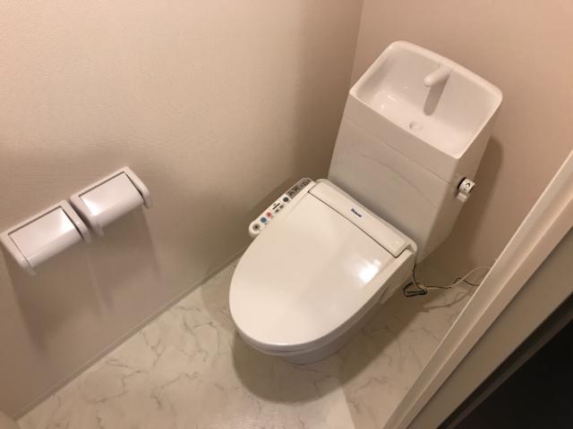 トイレ　シャワー付トイレ