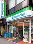 コンビニ　ファミリーマート タカノ西新宿（コンビニ）まで83m