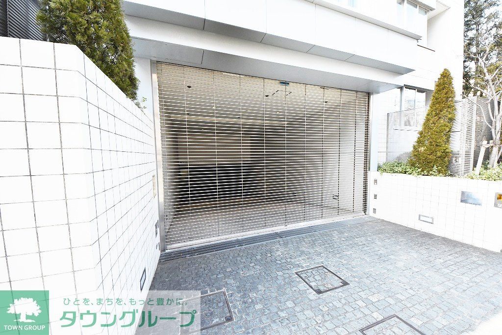 エントランス　部屋探しは株式会社　タウンハウジング　までお気軽にお問合せ…