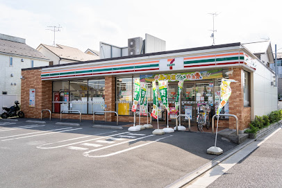 コンビニ　セブンイレブン 練馬桜台2丁目店（コンビニ）まで458m