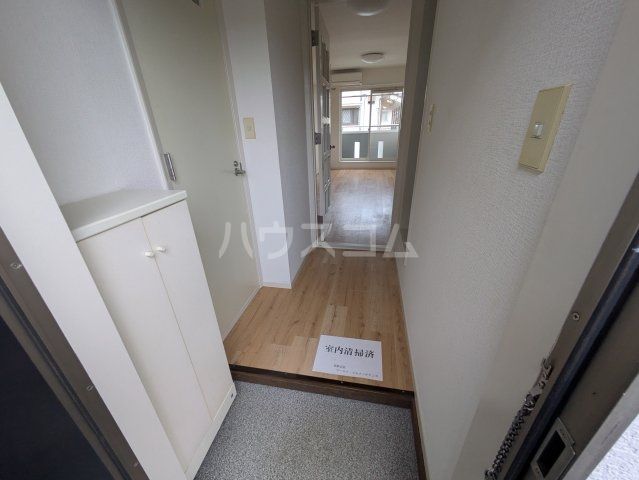 川島ハイムIIの玄関写真