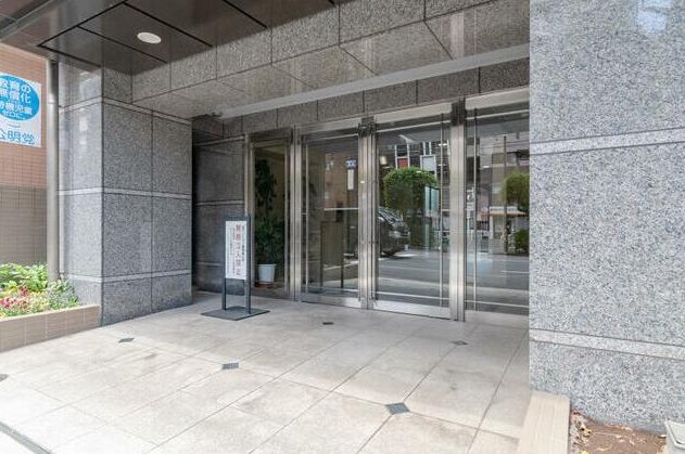 スヴェニール早稲田夏目坂の外観写真