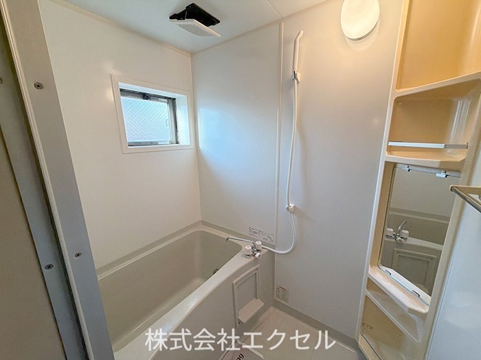 バス・シャワールーム　同建物の別部屋の写真