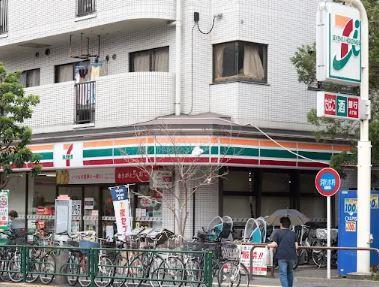 コンビニ　セブンイレブン 江東北砂3丁目店（コンビニ）まで445m