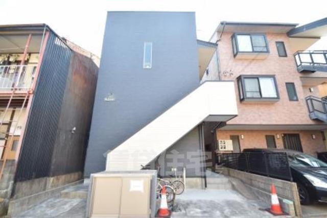 地下鉄東山線 中村公園駅 徒歩14分 築15年