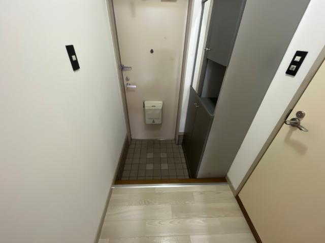 玄関　玄関
