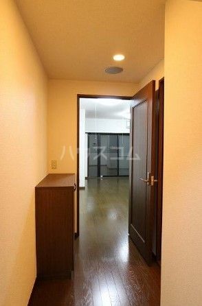 ステージグランデ新高円寺の玄関写真