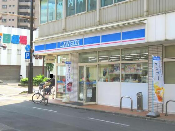 コンビニ　ローソン岡山中央店（コンビニ）まで320m
