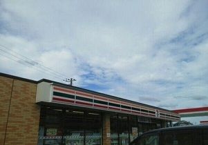 コンビニ　セブンイレブン有田川町役場前様（コンビニ）まで200m