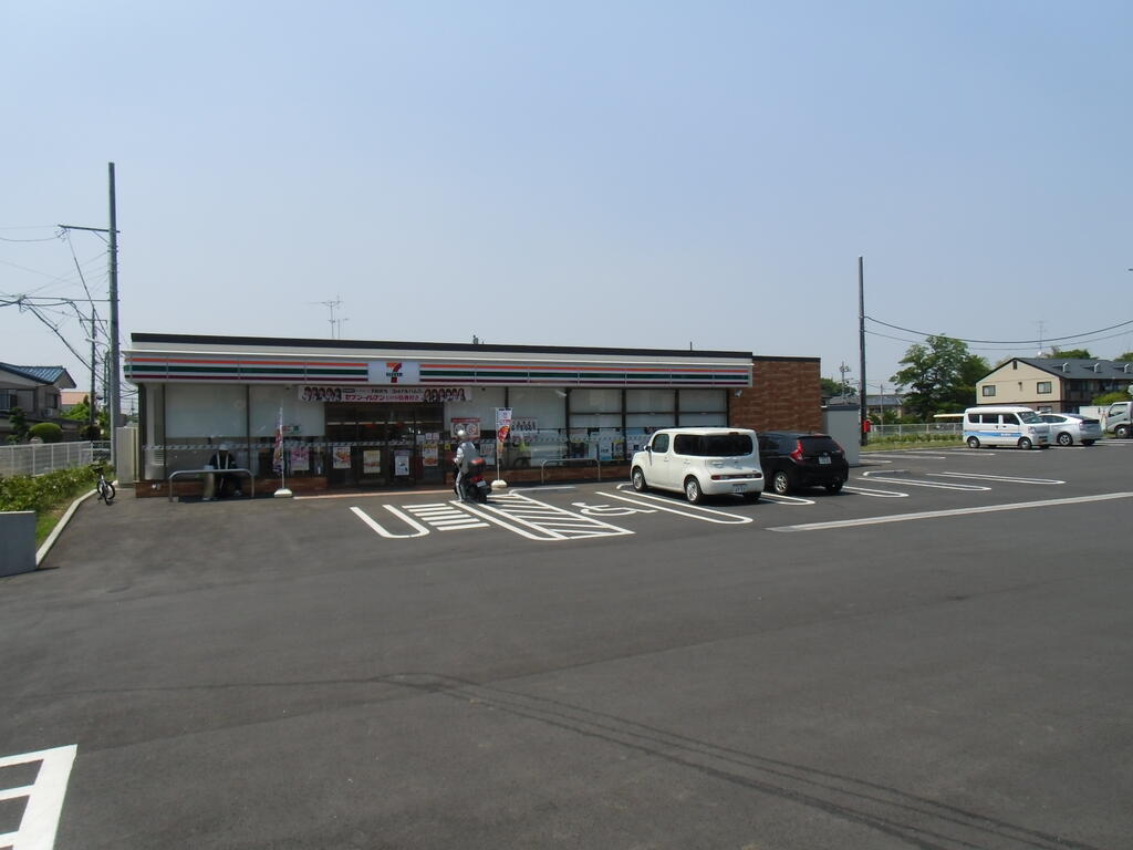 コンビニ　セブンイレブン鎌ケ谷北中沢1丁目店（コンビニ）まで700m