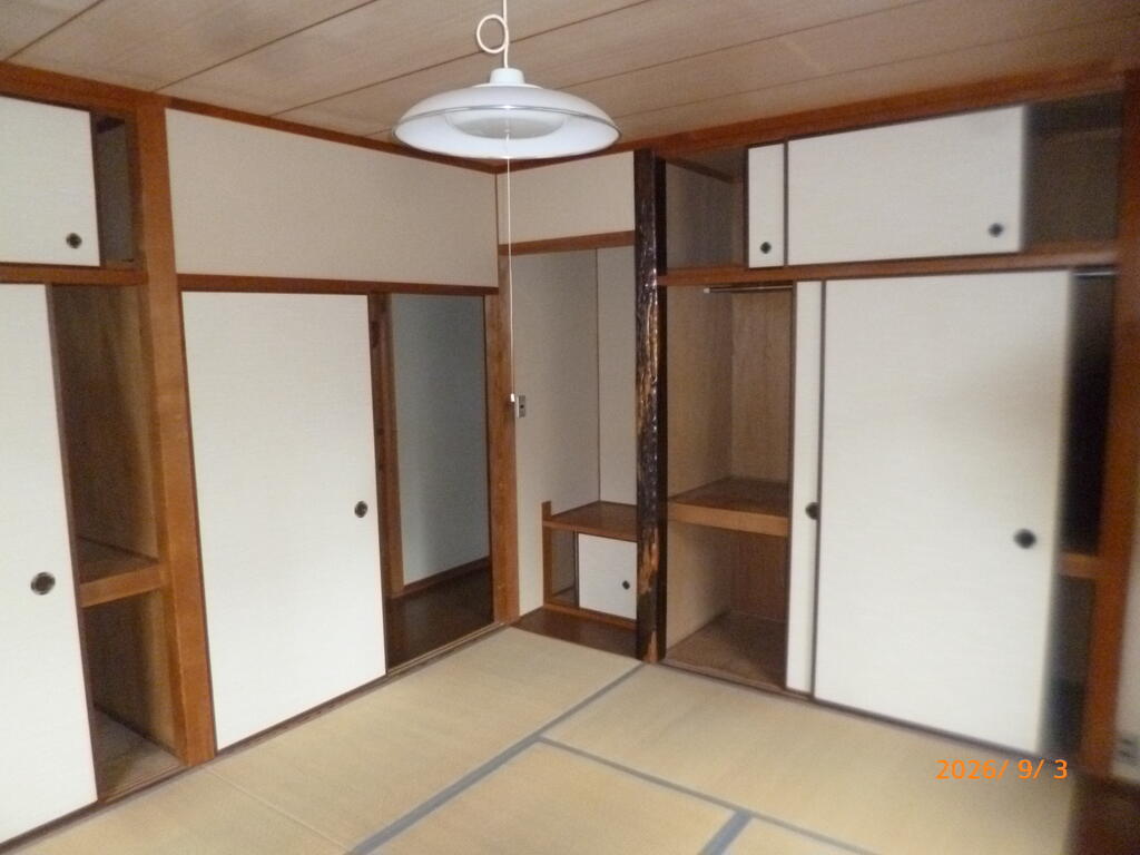 福泊貸家の内装写真