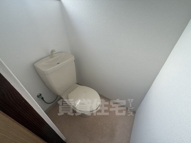 花川貸家のトイレ写真