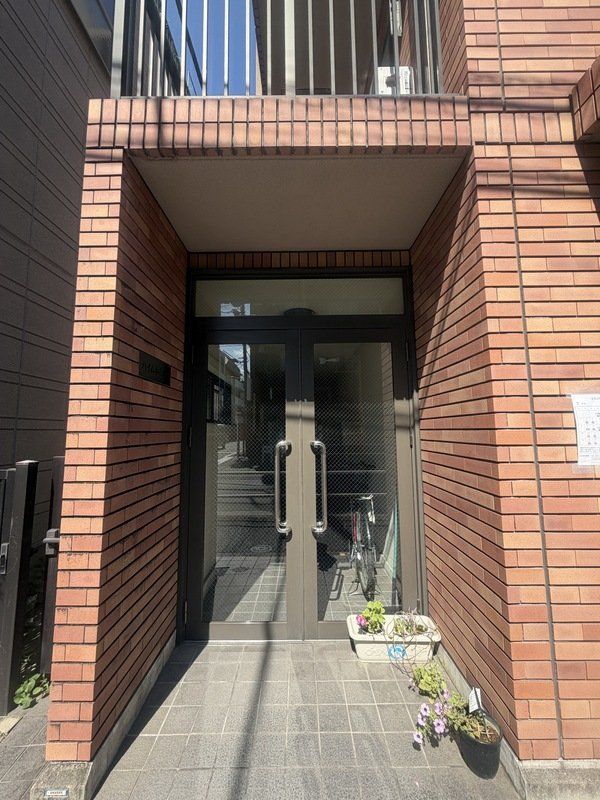 エントランス　エントランス