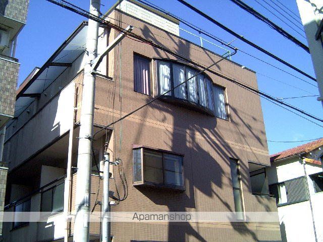 マンションパインハウスの外観写真