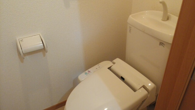ＪＲ山陰本線 綾部駅 徒歩28分 2階建 築19年のトイレ写真