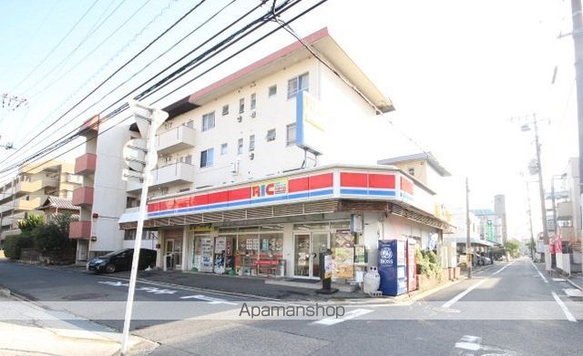 コンビニ　ＲＩＣマート（コンビニ）まで1000m