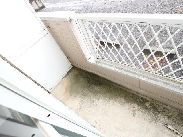近鉄奈良線 学園前駅 徒歩8分 2階建 築34年の内装写真
