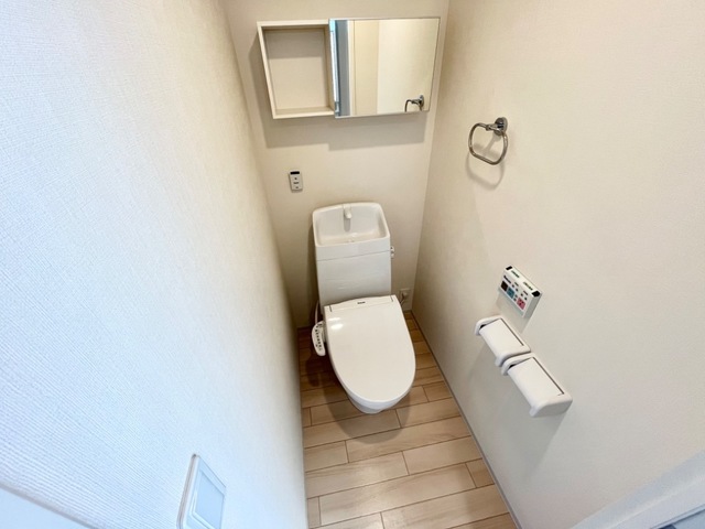 ＪＲ福知山線 篠山口駅 徒歩9分 2階建 新築のトイレ写真