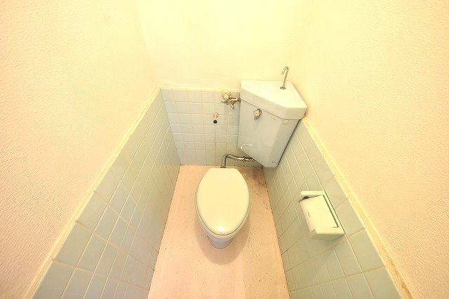 高殿マンションのトイレ写真