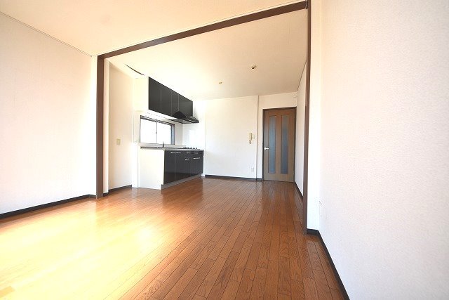 高殿マンションの居間写真