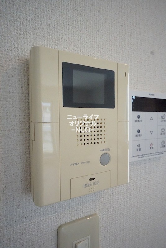 セキュリティ　室内から来訪者を確認できるTVモニターホン付で安心です☆