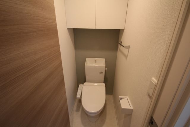 ＪＲ常磐線 三河島駅 徒歩8分 3階建 築4年のトイレ写真