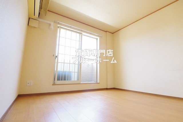 その他　洋室6帖！