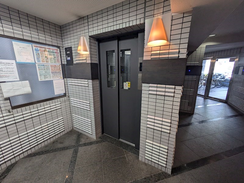 サムティ灘駅前の外観写真