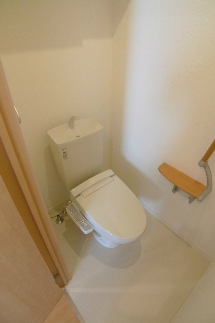 フラッツ ウェストのトイレ写真
