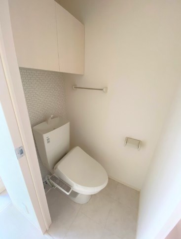 東京メトロ東西線 南砂町駅 徒歩10分 3階建 築8年のトイレ写真