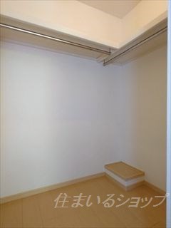収納　ウォークインクローゼット