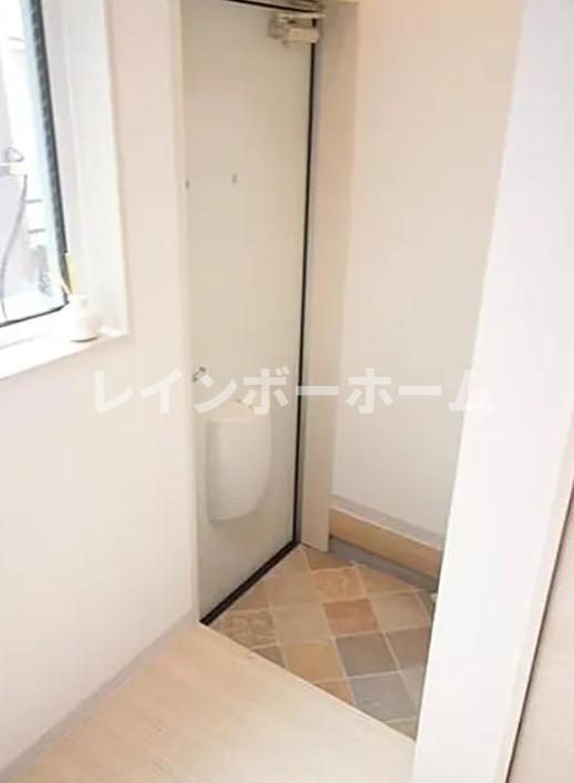 玄関　※別部屋参照写真となります。