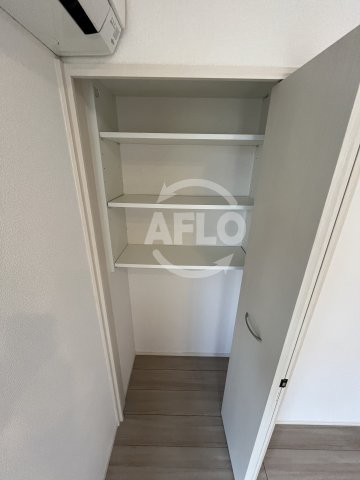 収納　洋室収納