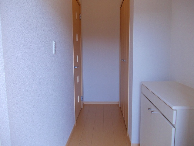 Nurseryの玄関写真