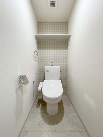 ＪＲ鹿児島本線 吉塚駅 徒歩5分 9階建 築5年のトイレ写真