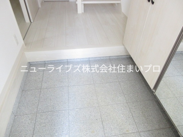 京阪本線 寝屋川市駅 徒歩24分 2階建 築1年の玄関写真
