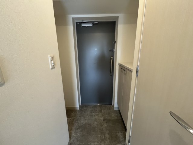 アプリーレ元町ウエストの玄関写真
