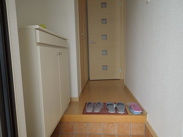 玄関　落ち着いた玄関です