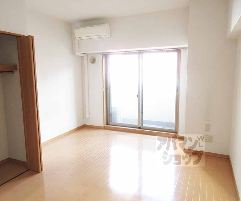 居室・リビング　明るいお部屋です！