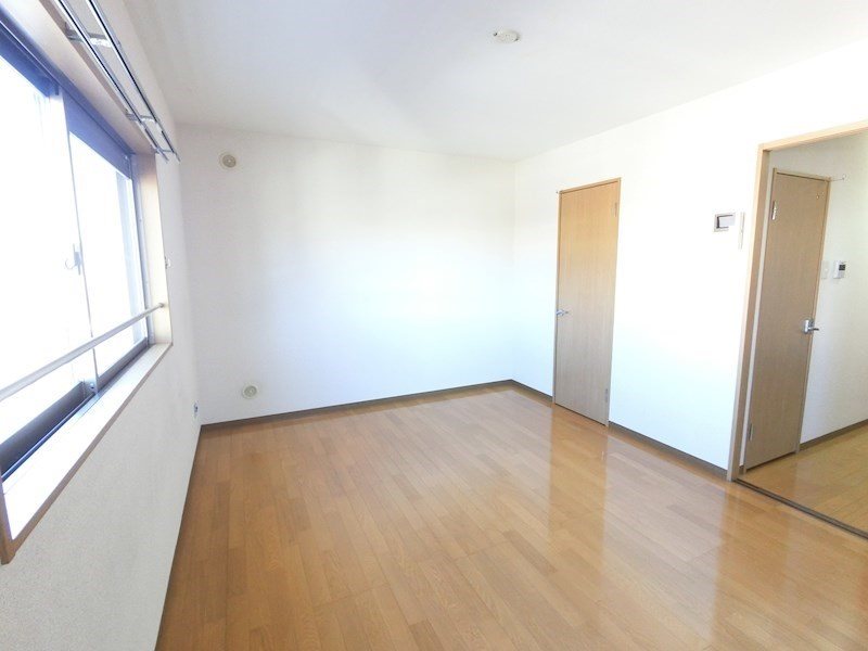 居室・リビング　明るいお部屋です。